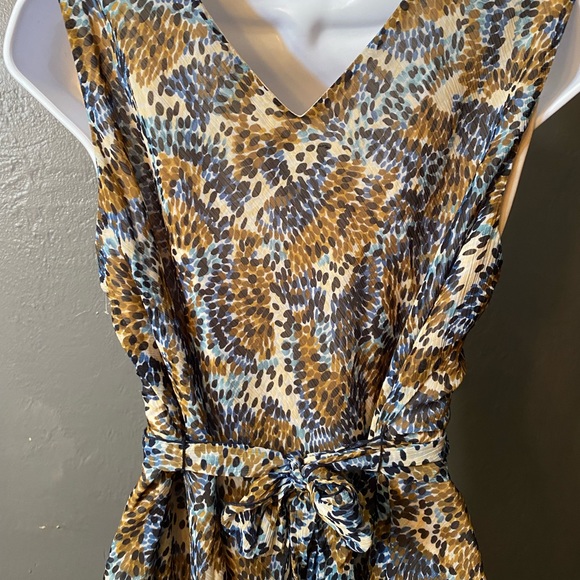 BCX Women's Brown Sleeveless Blouse, Back Tie, V Neck - Picture 10 of 16